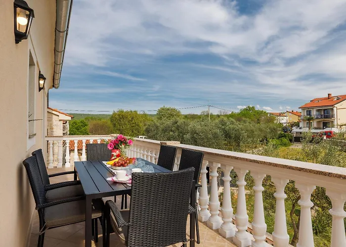 Ljubi Διαμέρισμα *